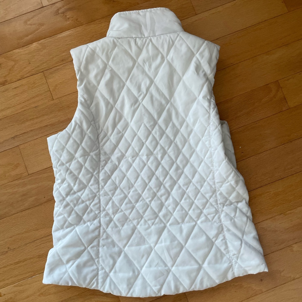Coldwater Creek Quilted White Sleeveless Vest - Picture 2 of 7